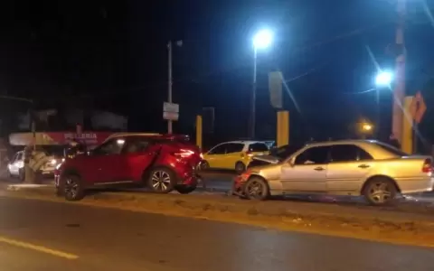 Triple choque en �emby.