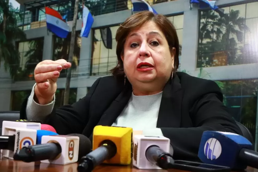Esperanza Martínez.