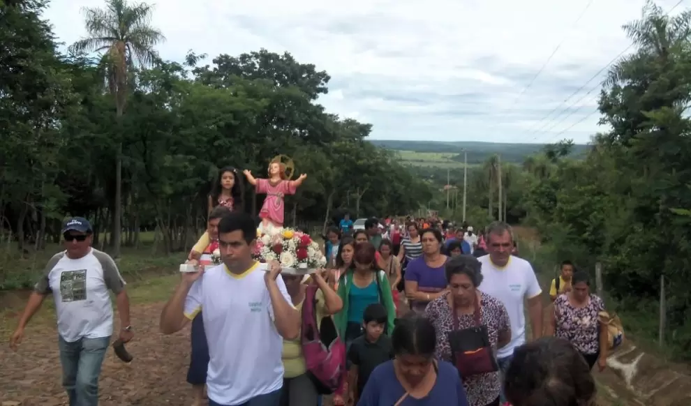 Procesi�n en Atyr�.