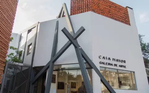 Casa Mayor.