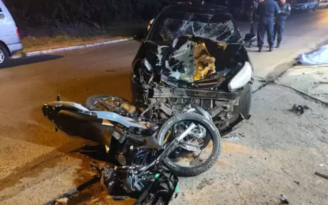 Im�genes de c�mo quedaron los veh�culos tras el accidente.