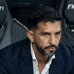 �Qu� es el "cl�usula Corinthians" de Emiliano D�az?