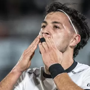 Baja sensible en Olimpia: Sebasti�n Ferreira sufre una considerable lesi�n
