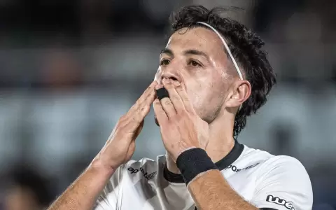 Baja sensible en Olimpia: Sebasti�n Ferreira sufre una considerable lesi�n