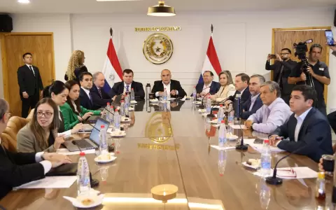 Presentaci�n del plan de gobierno 2050.
