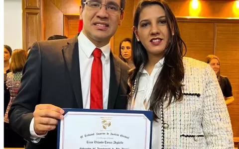 C�sar Torres, y su esposa, Mirna Margarita Wolf de Torres, esta �ltima comisionada  a la Gobernaci�n.
