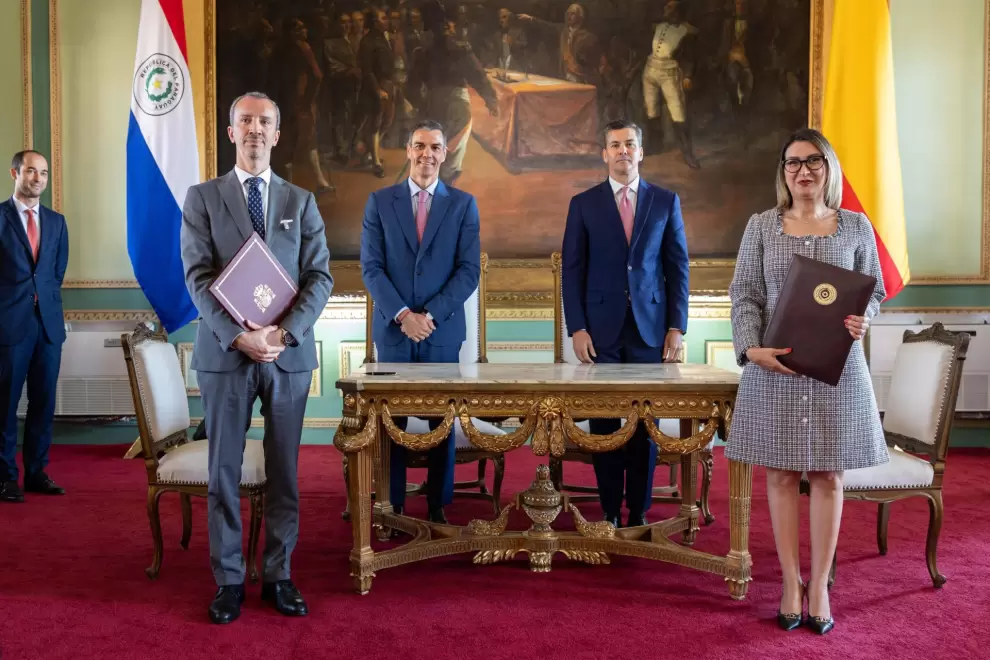 Visita oficial del presidente de España a Paraguay.