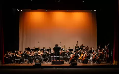 Orquesta Filarm�nica Ipu Paraguay.