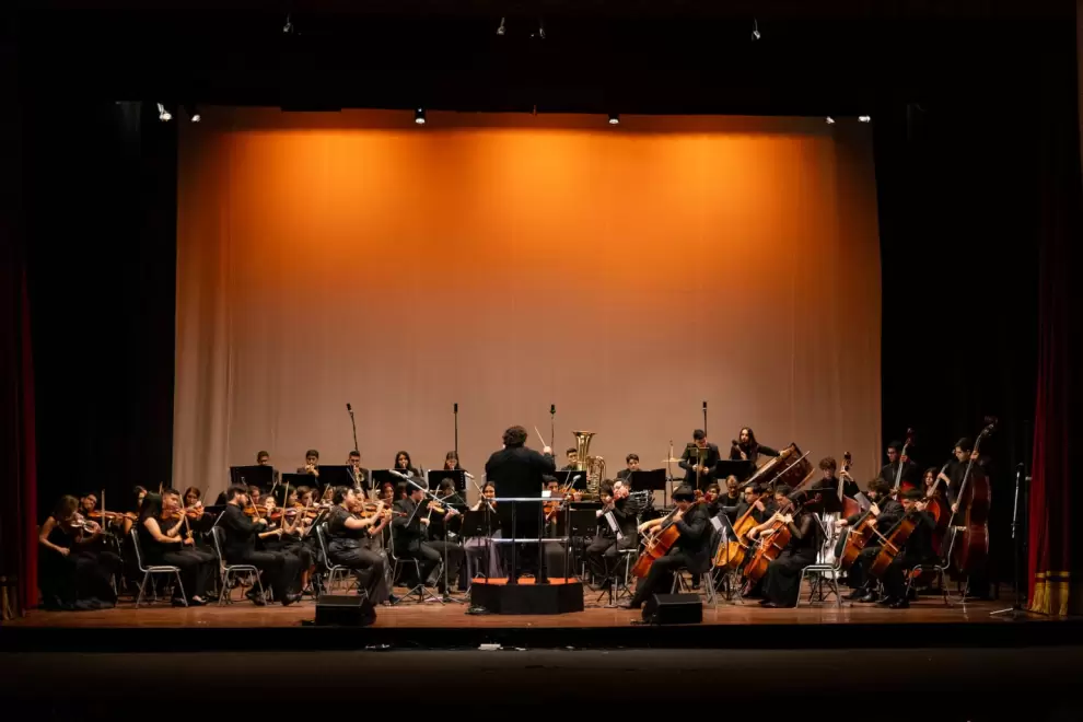 Orquesta Filarm�nica Ipu Paraguay.
