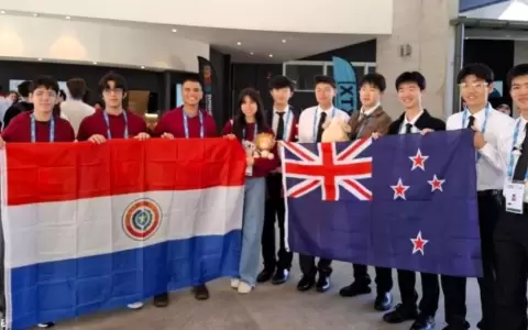 Delegaci�n paraguaya en la competencia de matem�tica que se realiz� en Australia.