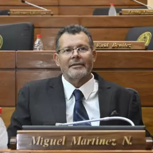 Reforma de la Caja fiscal: "El problema no son los maestros, es el sistema clientelar", acusa diputado Mart�nez