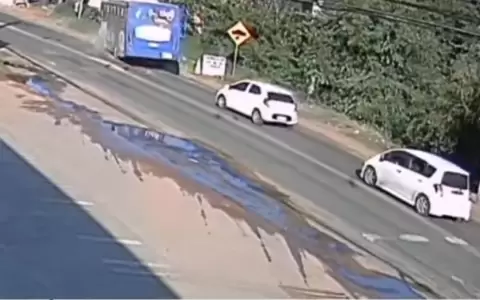 Momentos de mucho susto vivieron pasajeros en un bus del transporte p�blico.