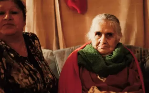 "La madre, el hijo y la abuela" (2015), dirigida por Benjamin Brunet.