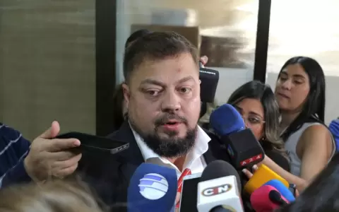 Senador Colym Soroka.