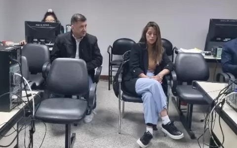 Exsenador argentino y su secretaria.