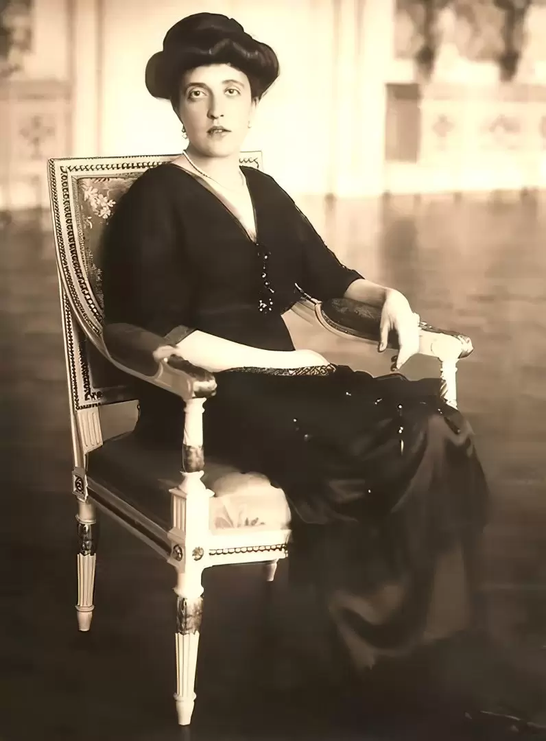 Adele Bloch-Bauer, 1910
