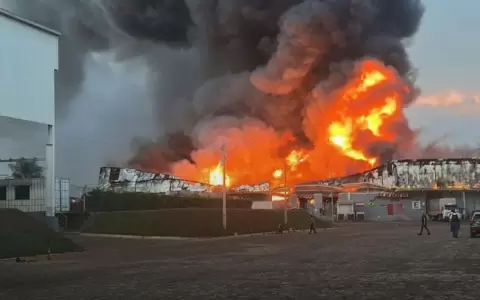 Incendio de gran magnitud en Luque.