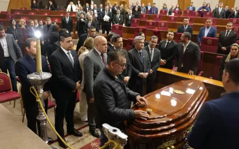 El �ltimo adi�s del diputado Derlis Rodr�guez en el Congreso.