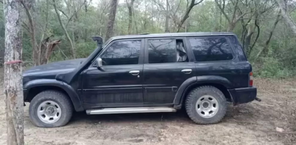 Camioneta del guía desaparecido encontrada por la Policía.