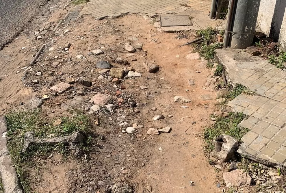 Veredas destrozada en Asunci�n.