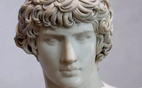 Busto de Ant�noo de la Villa Adriana.