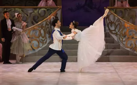La cenicienta.