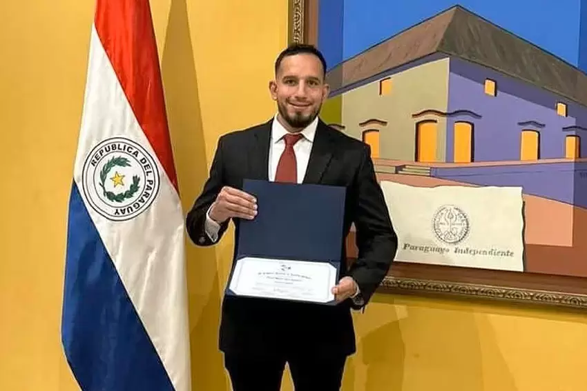 Juramento del nuevo diputado David Manuel Jara en reemplazo de Derlis Rodr�guez (+).