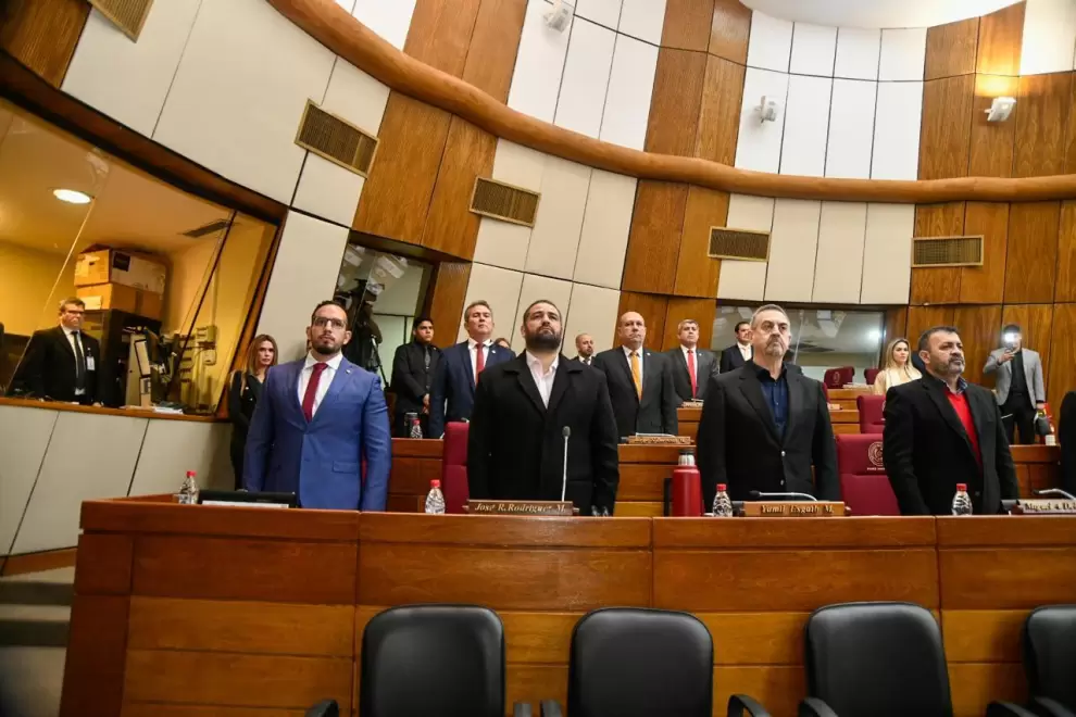 David Manuel Jara en su banca en Diputados.