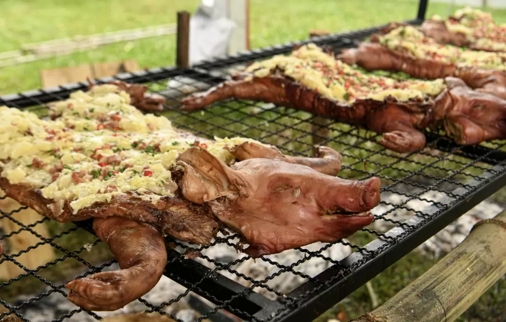 Carne de cerdo asada.