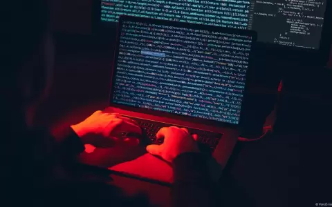 Contrase�as poco sofisticadas u obvias pueden ser descifradas sin mucho esfuerzo por hackers sin escr�pulos.