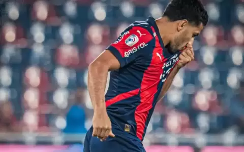 Cerro Porte�o: Diego Mart�nez perfila un equipo sin Cecilio Dom�nguez para enfrentar a Estudiantes