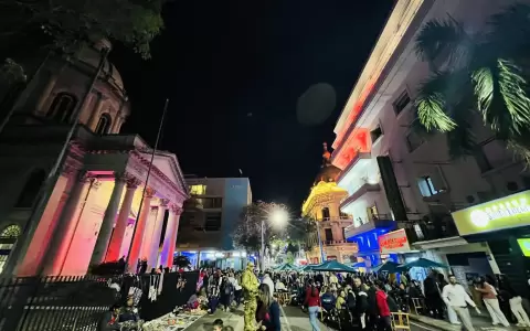 Agosto en temporada alta con turismo.