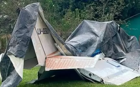 Narco avioneta incautada por las autoridades en Caazap�.