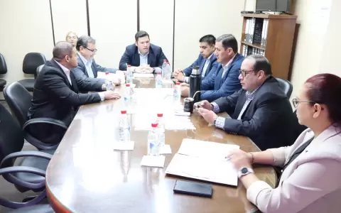 Reuni�n de la Comisi�n Especial de Intervenci�n de Ciudad del Este.