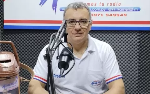 Periodista An�bal G�mez Caballero.