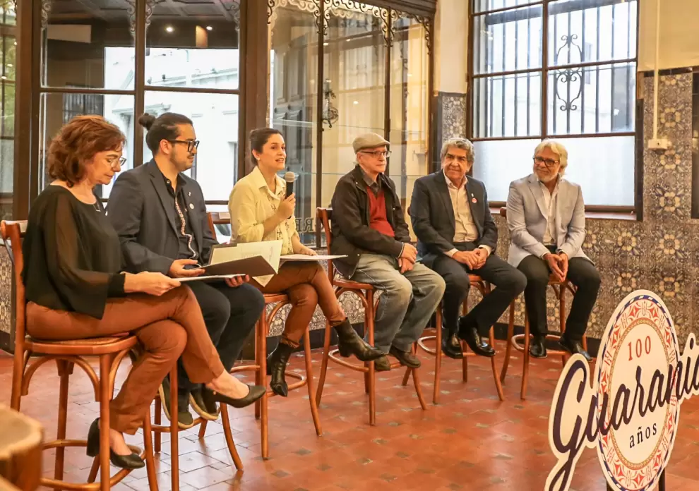 Presentaci�n del calendario de la Semana de la Guarania.