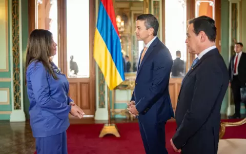 Cartas credenciales de nuevos embajadores en Paraguay.