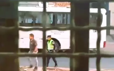 El conflicto se gener� por roce vehicular.