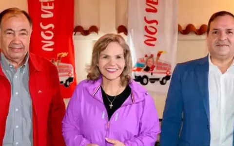 Juan Afara, Lilian Samaniego y Arnaldo Samaniego.