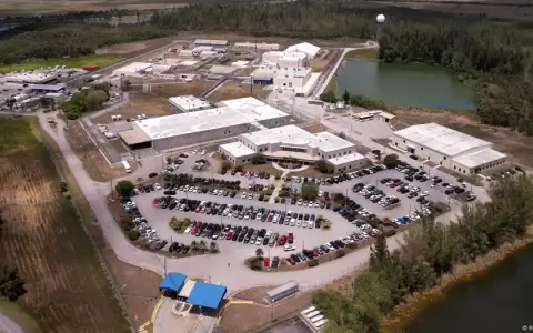 Centro de detenci�n migratoria "Alligator Alcatraz".