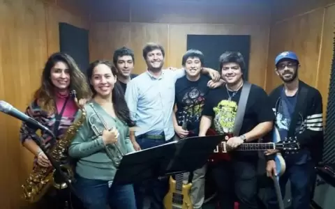 Grupo Ese Ka�a.