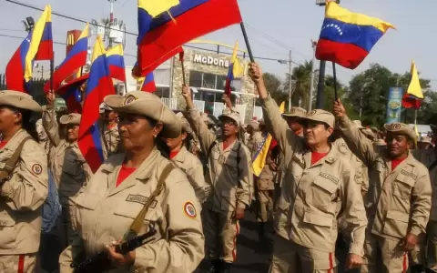 Seg�n Vladimir Padrino, la jornada fue "una movilizaci�n del pueblo, voluntario, para registrarse en un cuerpo muy poderoso"