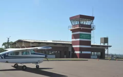 Aeropuerto Internacional de Encarnaci�n.