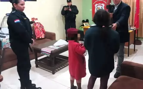 Afortunadamente, la ni�a fue encontrada con vida. Ahora se aguarda conocer su destino, ya que la madre fue imputada.