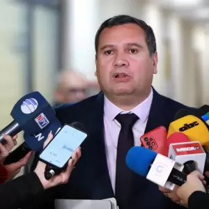 Senador defiende a Peña y asegura que "en ningún momento echó" a concejala de Luque