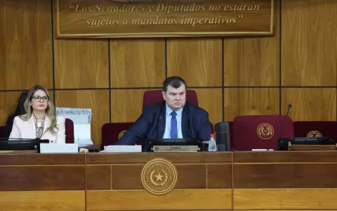 Comisi�n Especial instalada en el Congreso para abordar derechos del consumidor.