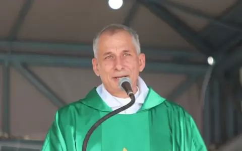 Padre Cristino Bohnert Bauer, rector de la Universidad Cat�lica "Nuestra Se�ora de la Asunci�n".