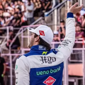 Diego Domínguez abandona la carrera en la segunda jornada del Rally del Paraguay