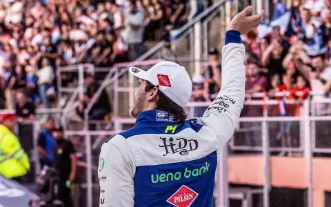 Triste noticia. Diego Dom�nguez se retira de la competencia del Rally del Paraguay.
