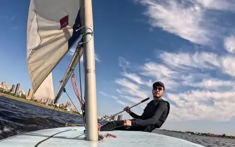 Joshua Molfino, amante del velerismo e instructor.